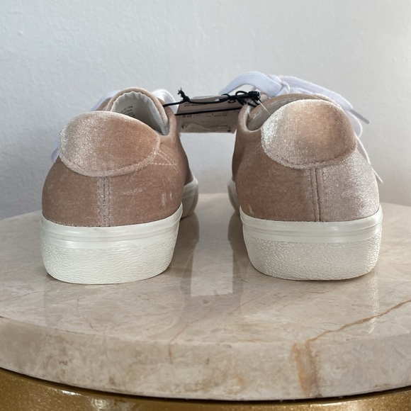 Mango Women’s Sneakers Beige Velvet US size 7.5 EUR 38 NWT - Picture 7 of 13